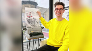 Между архитектурата и изкуството: Джеймс Куук - мъжът, който рисува с букви и знаци на пишеща машина