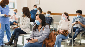 Супер грипът напълни болниците в Англия, връщат мерки от времето на COVID-19