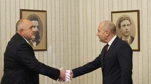 Часове преди началото на консултациите: Какво предвижда процедурата с мандатите