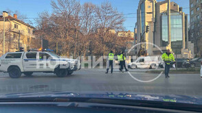 Трамвай и туристически автобус се удариха на бул. "Ситняково"