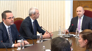 „Възраждане“ на консултации при президента: Избори през март са съвсем постижими