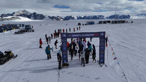 За пръв път в историята: На Антарктида се проведе маратон по бягане назад (ВИДЕО)