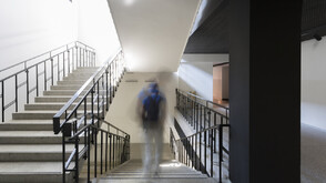 Заради камери в тоалетните: Задържаха директор на столично училище