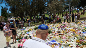 Заподозреният за масовата стрелба в Сидни е обвинен в 59 престъпления