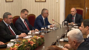 „Алианс за права и свободи“ на консултации: Практически е невъзможно съставянето на ново правителство в това НС