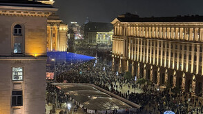 Граждани се събират на нови протести в София и в други големи градове (ВИДЕО+СНИМКИ)