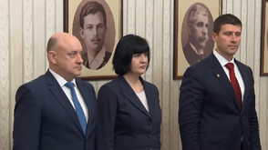 „Величие“ - на консултации при президента: Народното събрание е нелегитимно от избирането си. Намираме се в мафиотска диктатура