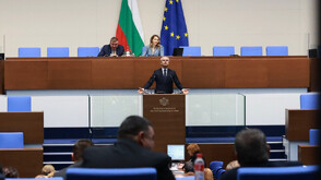 Спорове в парламента заради помощта за Украйна