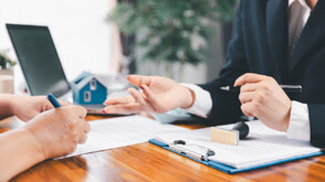 БНБ въвежда задължително използване на електронна платформа за лицензиране на банки