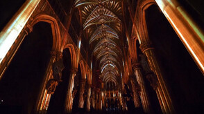 Феерия от светлина и музика: Уникално шоу озари 800-годишната катедрала на Брюксел (ВИДЕО)