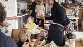 Над 1/3 от българите живеят в пренаселени жилища