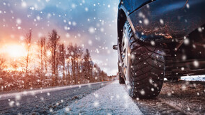 София в зимни условия: Пътищата се обработват срещу заледяване