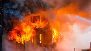 Два пожара в Бургаско, има жертва и мъж в критично състояние