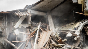 Многоетажна сграда в Найроби се срути, издирват оцелели под развалините (ВИДЕО+СНИМКА)