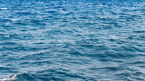 Туристическо корабче се удари в кея на пристанището в Созопол и потъна