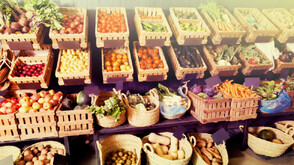 КЗК - с проучване за нелоялни търговски практики от доставчици на храни за малките магазини