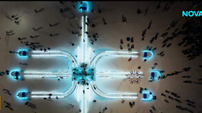 Зимна приказка: Осветиха отвътре ледени скулптури на традиционен фестивал в Китай (ВИДЕО)