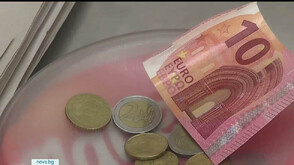 Все повече хора плащат с евро в магазините и в малките населени места