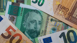 На метри от летище „Васил Левски": Търговията в евро остава мираж