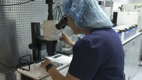 Японски учени създадоха кожен трансплант, който свети при възпаление