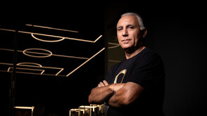 Националният стадион „Васил Левски“ посреща кандидатите за ролята на Стоичков