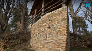 „Нищо лично“: Иво и неговият каменен „Титаник” в изоставеното село Царино