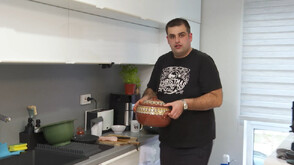 Кюстендилско меню, с аромат на чесън и сланина, от Иван Иванов – Ванката от „Един за друг“ в „Черешката на тортата“