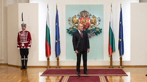 „Смел ход с цел самостоятелно управление”: Какъв парламент и съюзници ще търси президентът след оставката