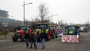 Хиляди фермери протестираха в Страсбург срещу търговското споразумение с Меркосур