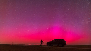 Хиляди се стичат в китайски град, за да наблюдават Северното сияние