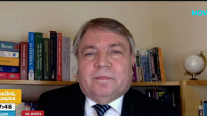 Проф. Асен Асенов: Америка е твърде разделена за амбициите на Тръмп към Канада и Гренландия