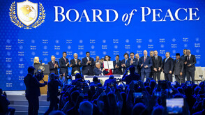 България е сред основателите на Съвета за мира, Желязков подписа Хартата