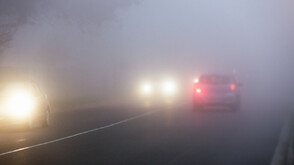 АПИ алармира шофьорите: Гъста мъгла с изключително ниска видимост на много места