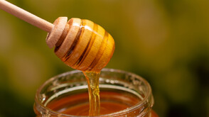 Българският мед изчезва от пазара, пчелари алармират за внос на нискокачествени продукти