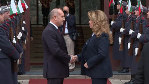 Радев след напускането на Президентството: Не могат да спрат вълната, много сме и сме заедно