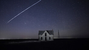 Учени откриха нов начин за следене на падащи космически отломки