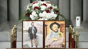 Близки и приятели се сбогуваха с писателя Калин Терзийски (СНИМКИ)