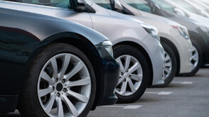 Оставиха в ареста трима души за схема с „клонирани“ автомобили и контрабанда