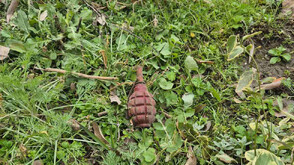 Военни унищожиха невзривена граната, открита в жилищна сграда в Бургас (СНИМКИ)