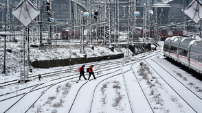 Силен снеговалеж в Германия предизвика стотици катастрофи (ВИДЕО)