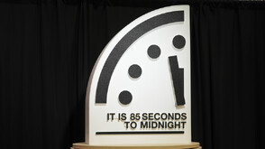 Преместиха стрелките на Часовника на Страшния съд на 85 секунди до полунощ