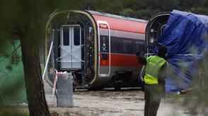 Как смъртоносните жп катастрофи в Испания поставят нов фокус върху твърденията за корупция