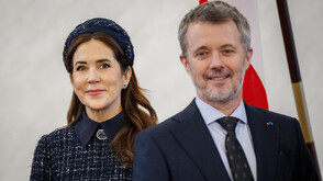 Кралят на Дания ще посети Гренландия следващия месец