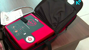 Как изглеждат и как се ползват дефибрилаторите, които спасяват човешки животи