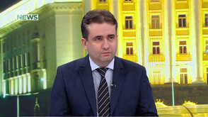 Божанов: Всички, съгласили се да бъдат служебен премиер, без Андрей Гюров, са свързани с Пеевски