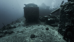 Откриха древен римски товарен кораб в морето край Италия