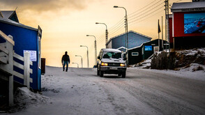 До Гренландия и обратно: Как се шофира там, където почти няма пътища (ВИДЕО)