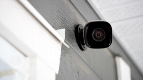 Интимни кадри на показ: Хакерска атака или теч от служители в компаниите за видеонаблюдение?