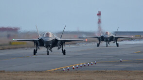 Лондон изпрати изтребители F-35 в Кипър заради напрежението между САЩ и Иран