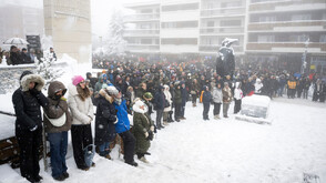 Пожар избухна в мемориала за жертвите на трагедията в Кран-Монтана